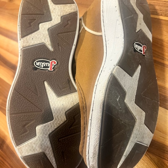 Justin shoes. Great condition. Worn 2x men's size 7 1/2. - Picture 2 of 3